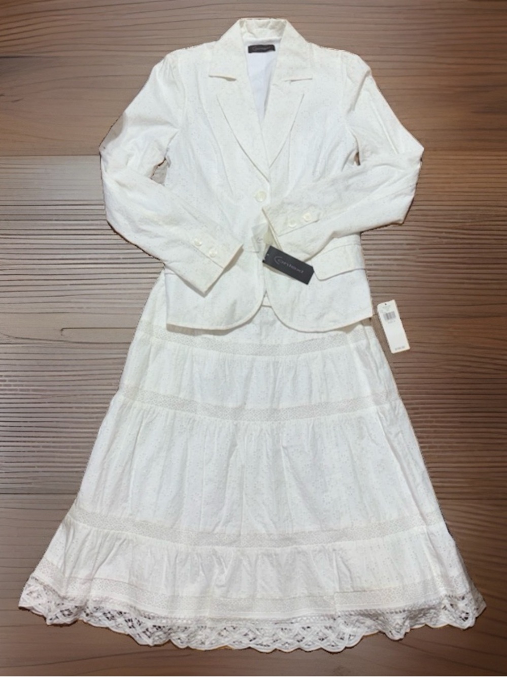 NWTS Context White blazer With Matching Skirt, Blazer Size 6 Skirt 8